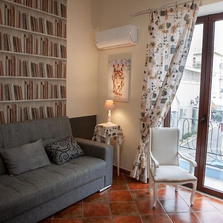 Casa Vacanze Terrasini Duomo Екстериор снимка